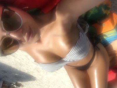 Brunette Escort in Pearland Texas