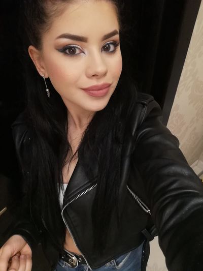 Petite Escort in Modesto California