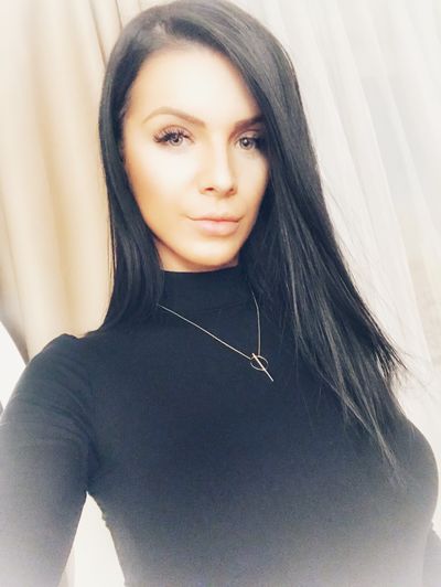 Catherine Bird - Escort Girl from Peoria Illinois