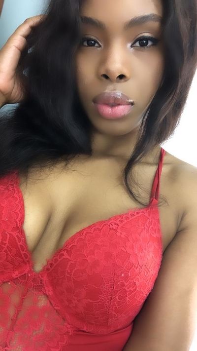 Alice Vault - Escort Girl from Rialto California