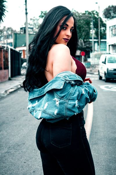 Julia Sener - Escort Girl from Bridgeport Connecticut