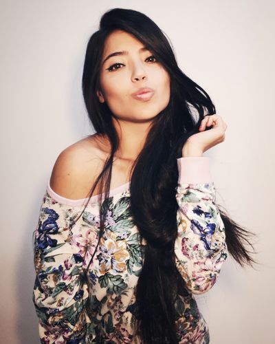 Brunette Escort in Salem Oregon