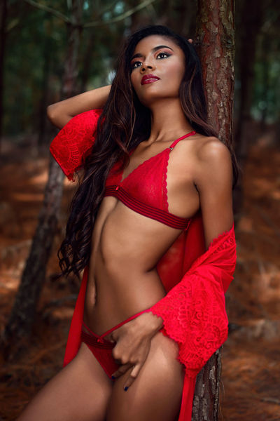 Redhead Escort in Jackson Mississippi