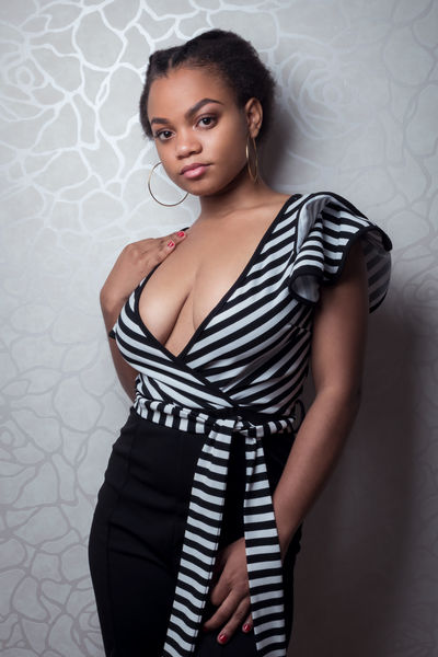 Super Busty Escort in South Bend Indiana