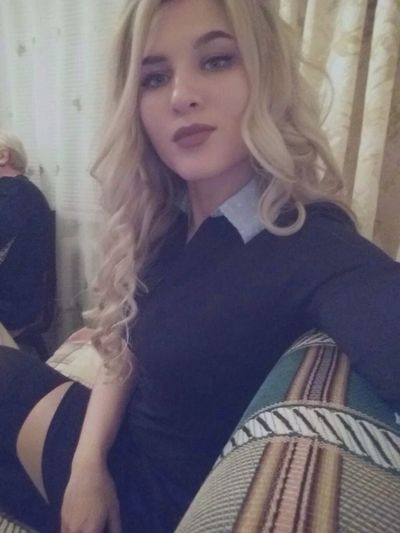 Petite Escort in Fontana California