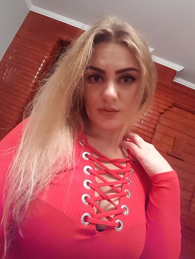 Redhead Escort in Irving Texas