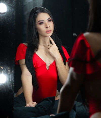 Pacific Islander Escort in Warren Michigan