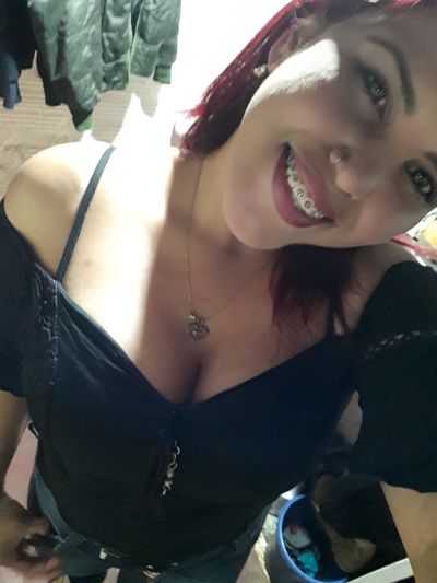 Elizabeth Fox - Escort Girl from Sterling Heights Michigan