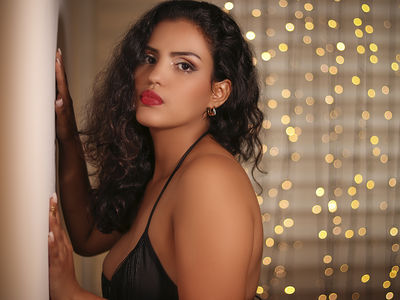 Brunette Escort in Centennial Colorado