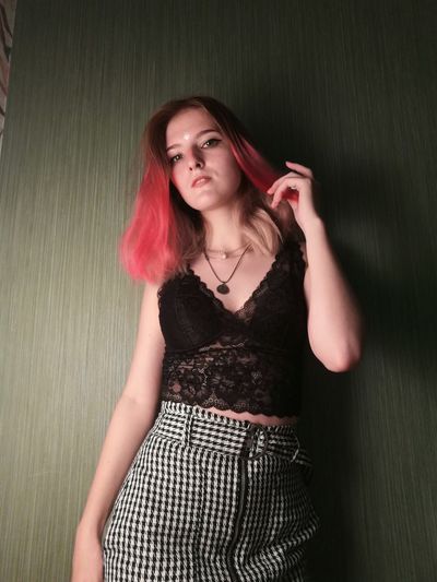 Blonde Escort in Bakersfield California