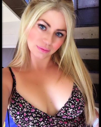 Elizabeth Gosser - Escort Girl from Gainesville Florida