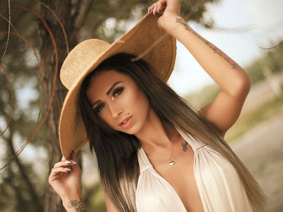 Lillian Partain - Escort Girl from Madison Wisconsin