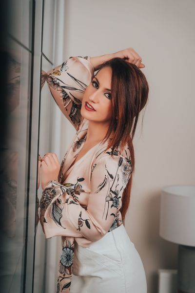 April Rosay - Escort Girl from Fontana California