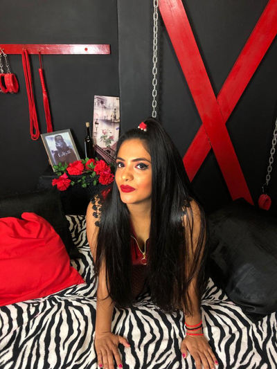 Redhead Escort in Columbia South Carolina