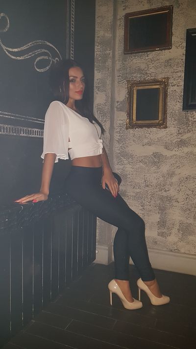 Redhead Escort in Fairfield California
