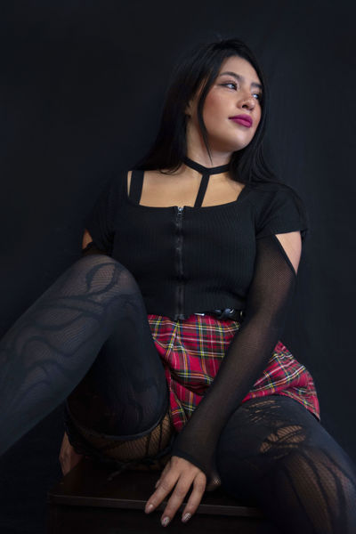 Ora Hyder - Escort Girl from Rialto California