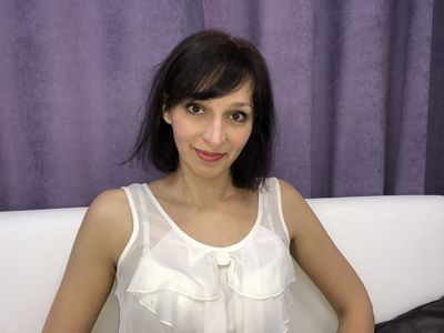 Alexyna - Escort Girl from Riverside California