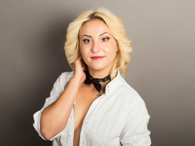 Mildred Booker - Escort Girl from Escondido California
