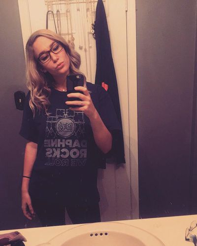 April Rays - Escort Girl from Peoria Arizona