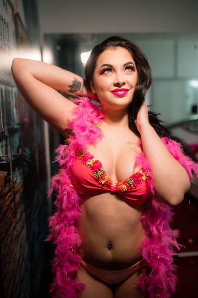 Karen Witzel - Escort Girl from Sioux Falls South Dakota