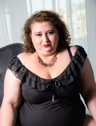 Brunette Escort in Modesto California