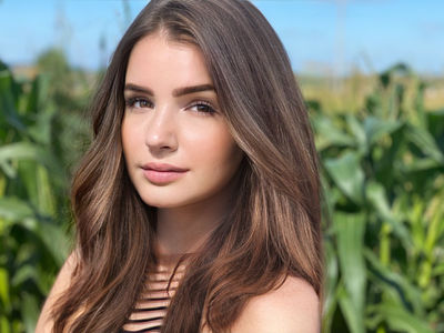 Julia Denson - Escort Girl from Los Angeles California