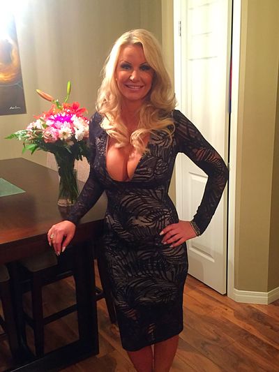All Natural Escort in Oceanside California