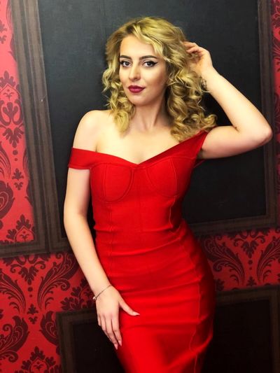 Ashly Baxter - Escort Girl from Pomona California