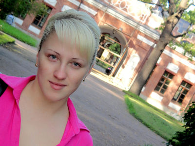 Redhead Escort in Lafayette Louisiana