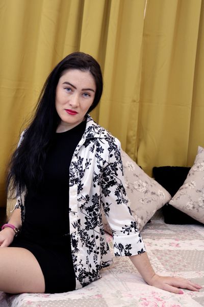 Lesbian Escort in Ontario California