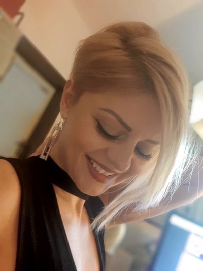 Redhead Escort in Atlanta Georgia