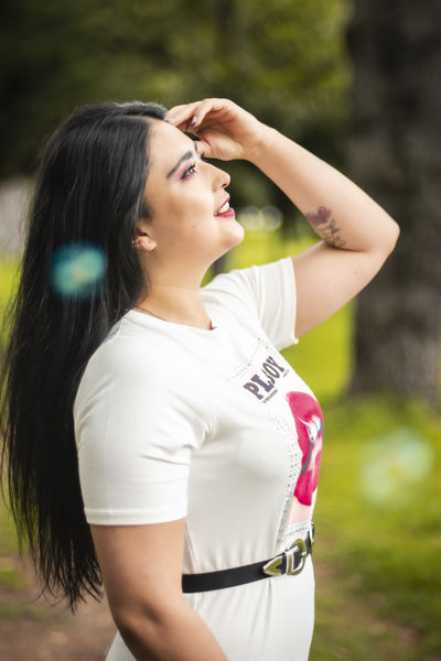 Brunette Escort in Eugene Oregon