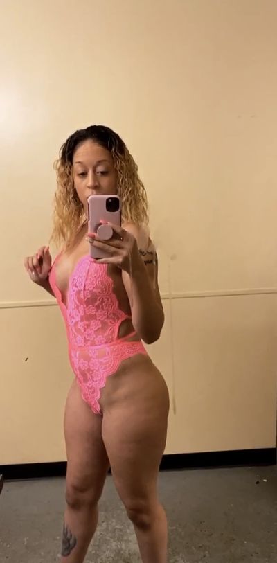 Ebony Escort in Lansing Michigan