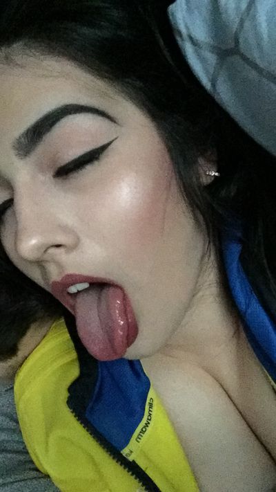 Brunette Escort in Antioch California