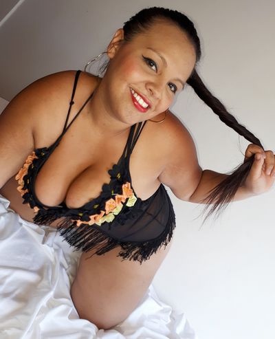 Brunette Escort in Gresham Oregon