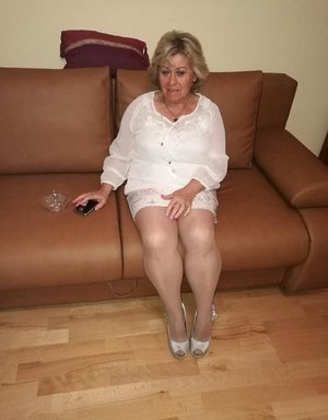 Dark haired chick Raquel Rahot looses her huge tits before POV oral sex begins