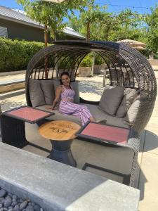 Sandra Harvey - Baby Oxford, United Kingdom